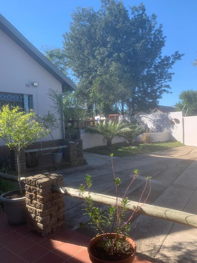 Cycad Stay Mthatha Bagian luar foto